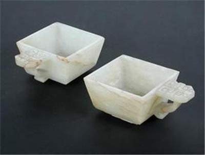 古代酒杯使用的讲究和品位
