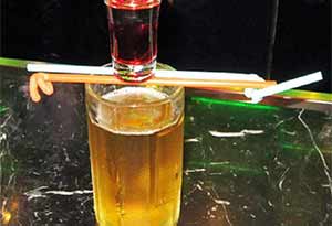 深水炸弹鸡尾酒怎么调？深水炸弹的制作方法