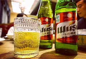 为什么新疆的夺命大乌苏啤酒越来越受欢迎？ 