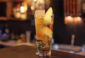 10.jpg 喝酒须有高尚情操,品酒常用的10种酒杯10.jpg