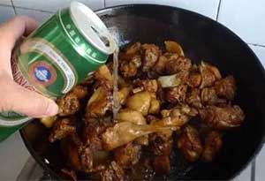 炒菜放啤酒有什么作用？【啤酒的营养价值】
