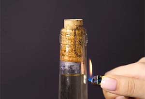 用打火机开红酒安全吗？