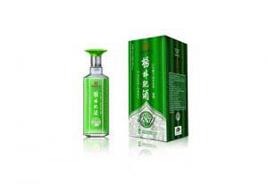 杨林肥酒的酒液为什么是绿色的? 杨林肥酒的酒液为什么是绿色的? 0.jpg