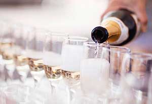 起泡酒喝多了会醉吗？为什么喝起泡酒更容易醉？ 