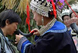 牛角酒是什么酒? 牛角酒是什么酒?0.jpg