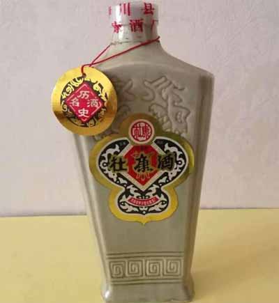 白酒怎么收藏和存储，大品牌的高度数酱香型白酒最具收藏价值3.jpg