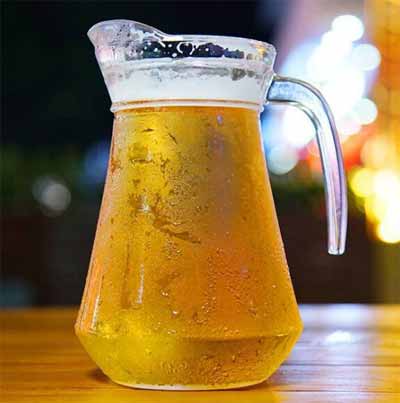 一扎啤酒是多少升，多为1-2升的生啤具体得看容器大小0.jpg