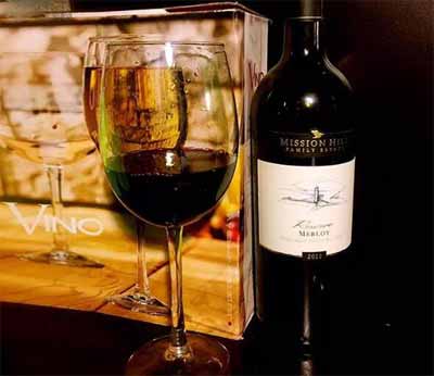 merlot是什么红酒，梅洛葡萄酿造的红酒口感更柔滑3.jpg