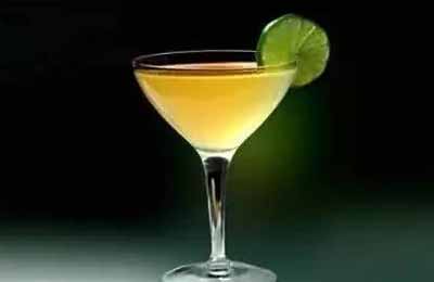 利口酒是什么意思，色彩种类多样的调制酒4.jpg