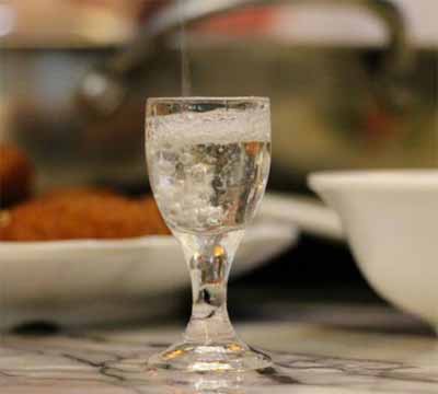 白酒和酒精的区别？【工艺和原料不同】2.jpg