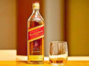 40度烈酒红牌威士忌，在7种颜色中价格最低2.jpg