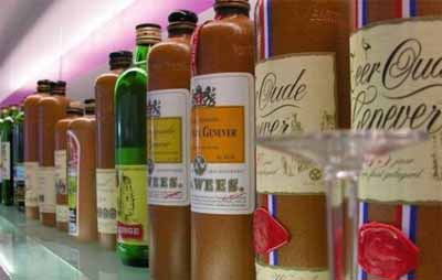 gin酒是40多度的烈酒，常用作调制鸡尾酒5.jpg