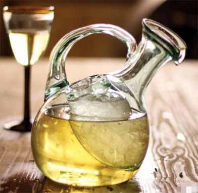 白葡萄酒需要醒酒吗，4种特殊情况一定要醒酒