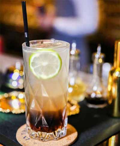 美国佬鸡尾酒的特点，美国佬鸡尾酒的调配2.jpg