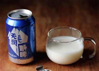奶啤是啤酒吗有度数吗【奶啤酒是乳饮料但含有微量酒精】