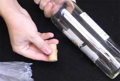 红酒瓶塞怎么取出来，新手也能用非专业工具轻松取出5.jpg