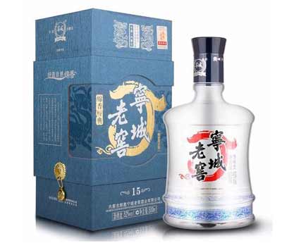 有塞外茅台之称的宁城老窖酒，是醇香回味的绵柔型白酒4.jpg