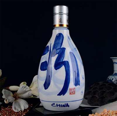 山西青花瓷汾酒系列价格表，20年比30年更具一清到底特质