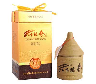 天下粮仓酒拥有千年酿酒文化，独特的粮仓造型盛装着优质粮食酒3.jpg