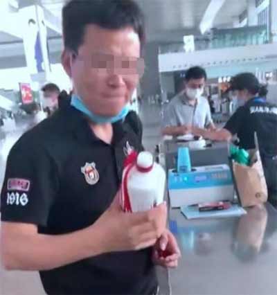 火车上可以带白酒吗，坐火车可以带50度以下一箱/50度以上两瓶4.jpg