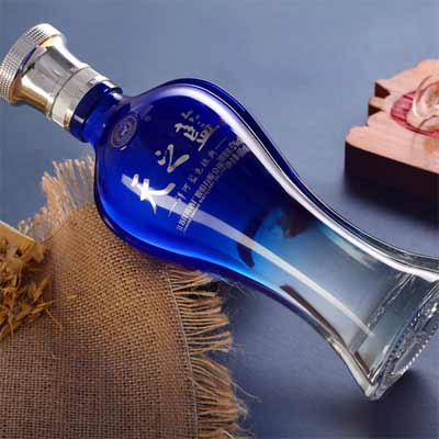 洋河天之蓝酒价格表和图片，外观上档次口感更绵柔的中档浓香酒4.jpg