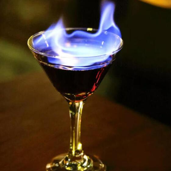 今夜不回家鸡尾酒，专为男性打造的失身酒一杯就放倒