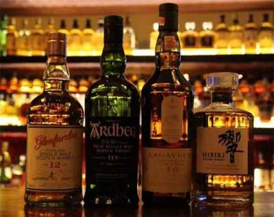 威士忌和白酒哪个劲大，白酒辛辣劲大/威士忌柔和但容易喝多3.jpg