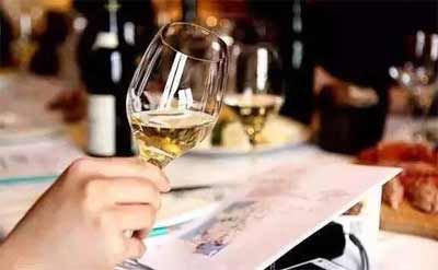 葡萄酒品酒师分几个等级，共4级且高级品酒师3级以上才有含金量4.jpg