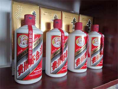 茅台股价重回2000元 系列酒扩产项目加速推进