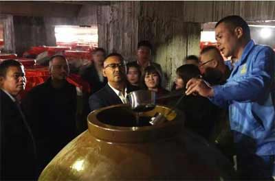 茅台镇金樽酒厂是真是假，真的其老酒酒质不错还有影帝姜武代言3.jpg