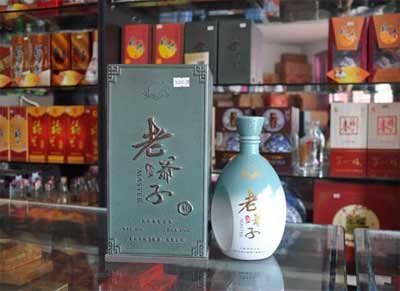 老爷子酒为什么那么贵，品质包装档次做到极致本身就属于收藏级