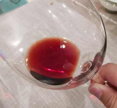 好红酒和差红酒的口感区别，好红酒一定是易饮且口感丰富均衡的3.jpg