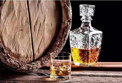 威士忌是什么酿造的，多种谷物酿制的蒸馏烈酒各国风味完全不同4.jpg