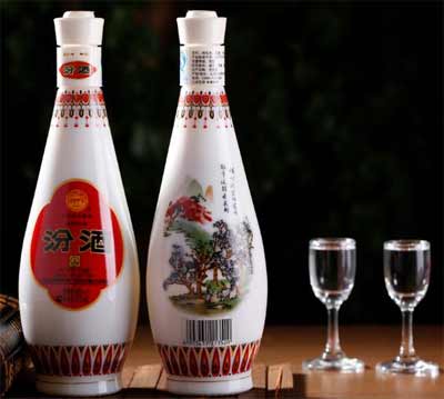 兼香型和清香型白酒区别，兼香型口感浓郁丰富而清香型口味清淡3.jpg