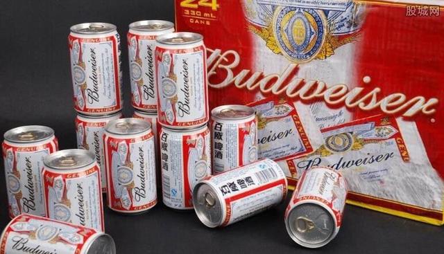 市值蒸发千亿港元！百威的“高端啤酒”牢笼