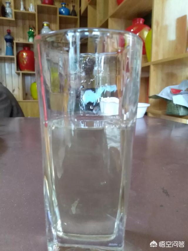 如何快速准确辨别白酒的度数和档次？