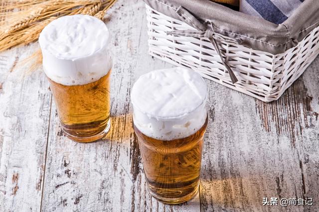 一杯白酒等于几瓶啤酒？怎么喝才不吃亏？教您最科学的计算方法