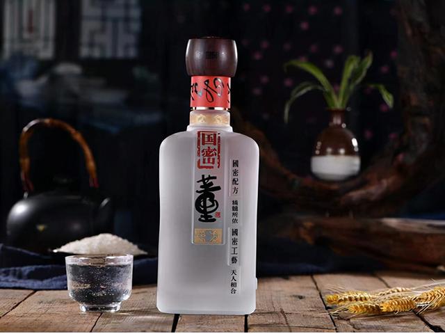 风头一度盖过茅台，被列为“国家机密”的董酒是如何“作死”自己的？