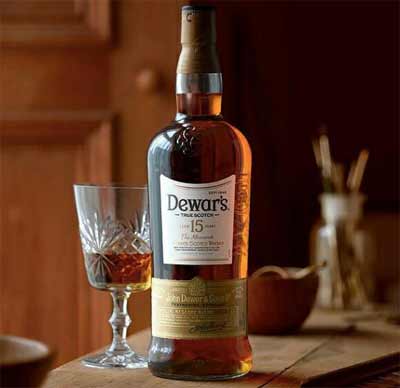 dewars是什么酒15年价格多少钱，售价245的帝王调和威士忌3.jpg
