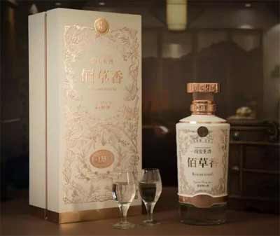 54度佰草香国密董酒多少钱，1499的高端董香型白酒小众但很出众3.jpg