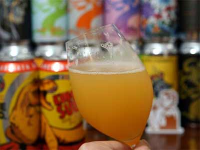 击倒巨人暴龙苏啤酒价格，45的apa口感丰富均衡但没什么特点4.jpg
