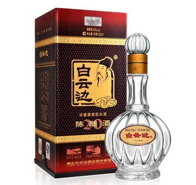 全系列湖北白云边酒价格表，年份酒最受欢迎档次也是最高的2.jpg