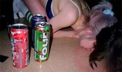 four loko四洛克是啤酒还是鸡尾酒?【美国被禁鸡尾酒】2.jpg