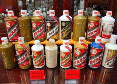 什么叫陈酿白酒和陈年区别，陈酿是装瓶前的窖藏但实际没陈年好2.jpg