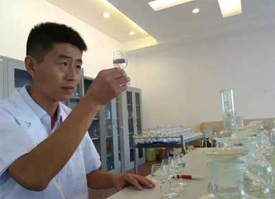白酒品评的四个特点，快速/准确/方便/适用比仪器分析还靠谱2.jpg