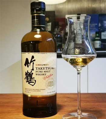 竹鹤无年份威士忌价格怎么样，新版增强烟熏泥煤味口感更均衡2.jpg