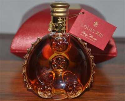 人头马路易十三酒多少钱，2万起步最高可达17.5万元(空瓶都值2千)4.jpg