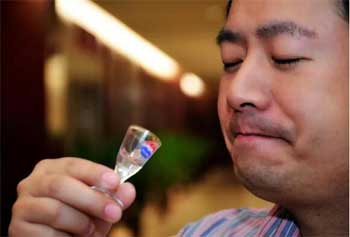 酒回甘是什么意思和回甜的区别，回甜简单直接/回甘会有更多味道2.jpg
