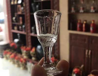 为什么董酒叫臭董，空杯留的是巨臭如榴莲让人难以接受3.jpg