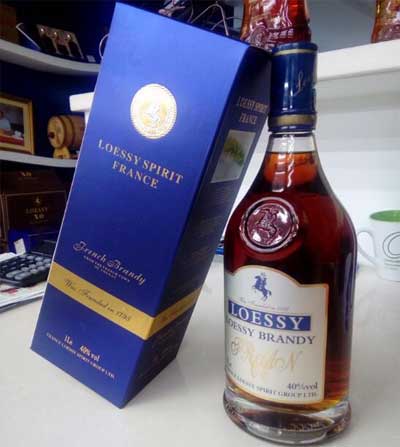 loessy是什么品牌的酒，法国原液进口国内灌装的洛绎诗白兰地2.jpg